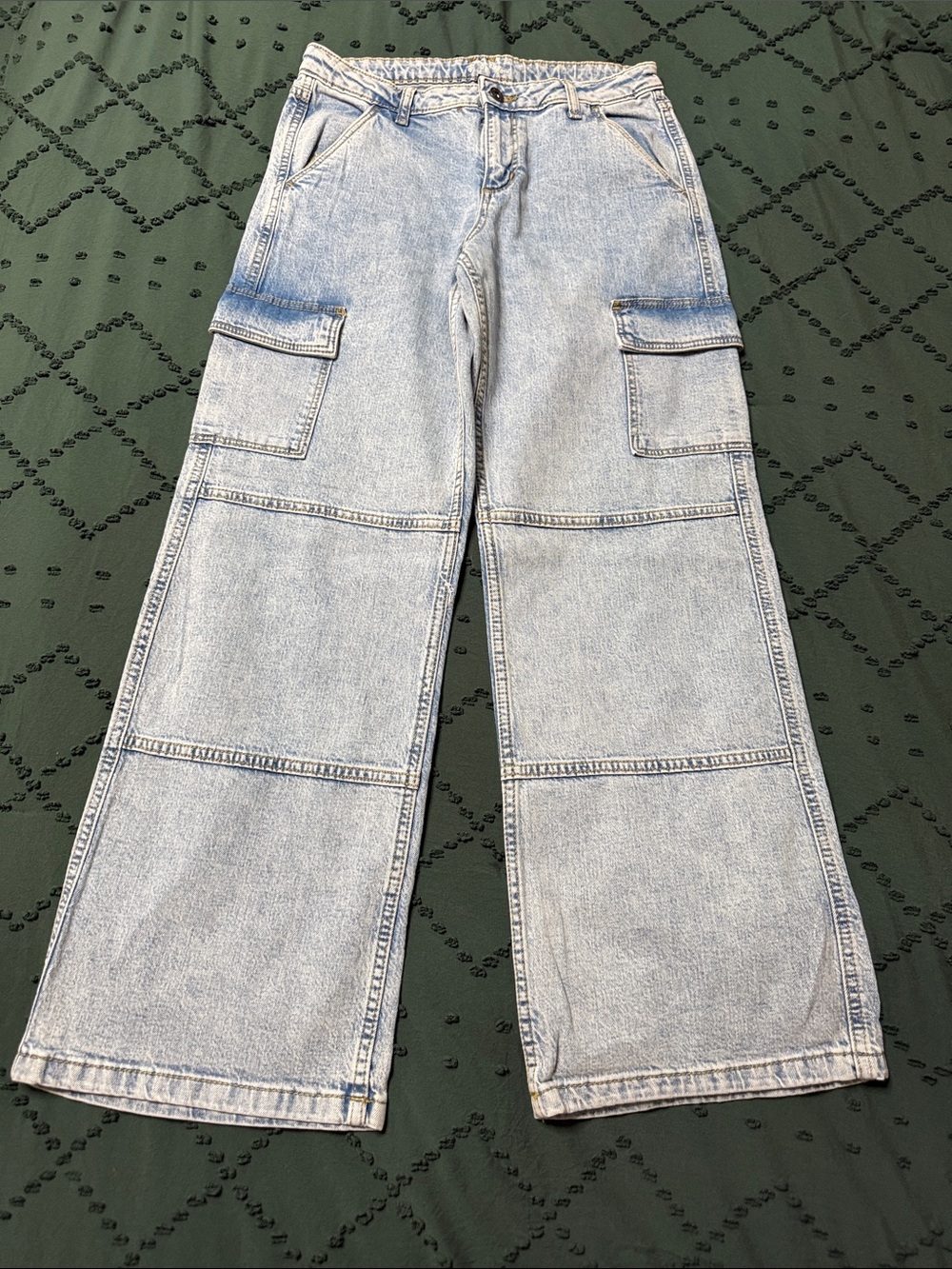 Like NEW ✨Light Wash Cargo Wide-Leg Jeans - Girls Sz 16